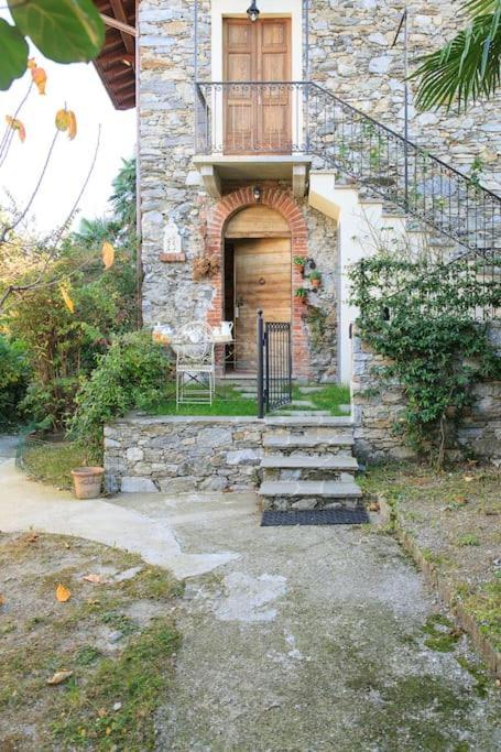 Medieval Stone Retreat With Views Stresa