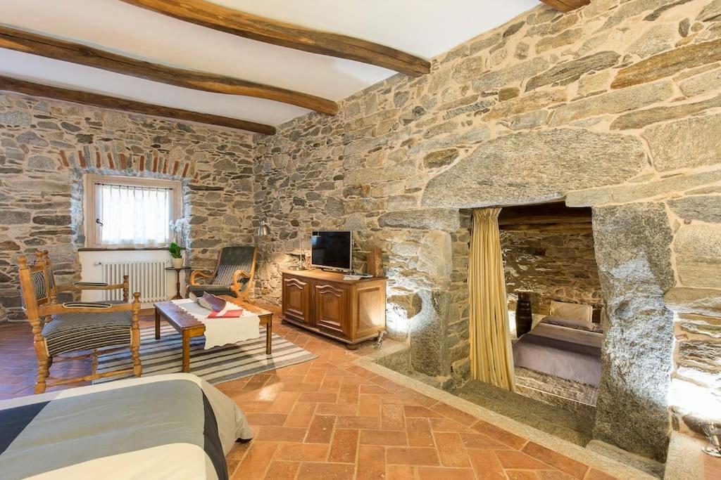 Medieval Stone Retreat With Views *